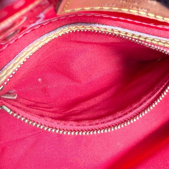 Louis Vuitton Monogram Vernis Reade PM - Picture 10 of 13